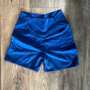 Buffbunny Spandex shorts (3in??) good condition!